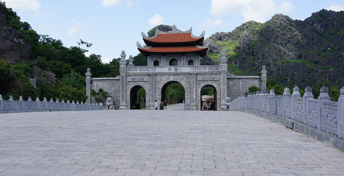 Ninh Binh Day Trip From Hanoi